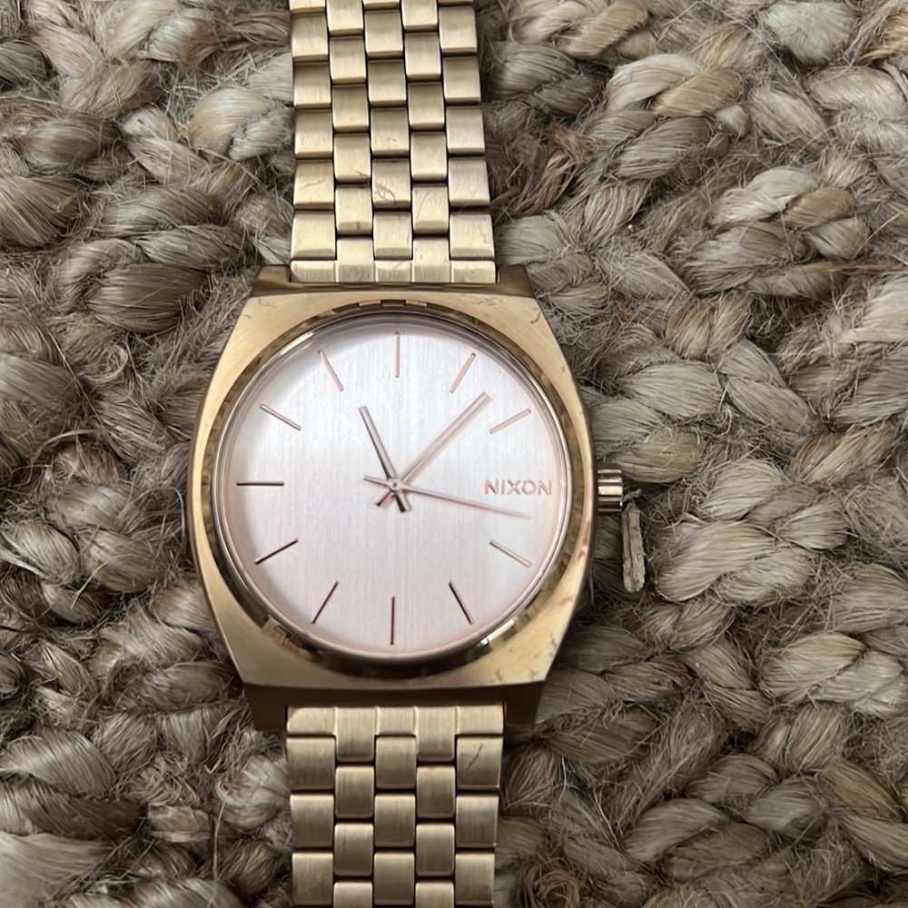 Nixon rose gold watch - Picture 5 of 7
